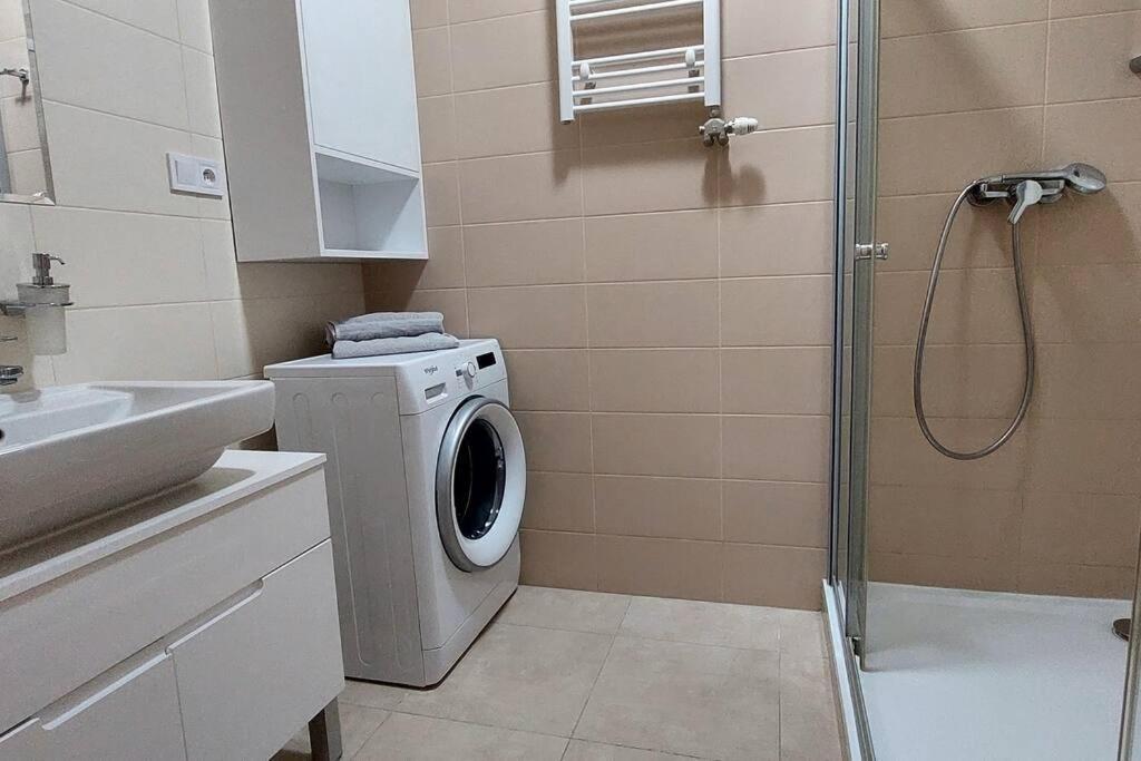 Apartman Soul 200 M Do Centra S Private Parking Free Apartment Кошице Екстериор снимка